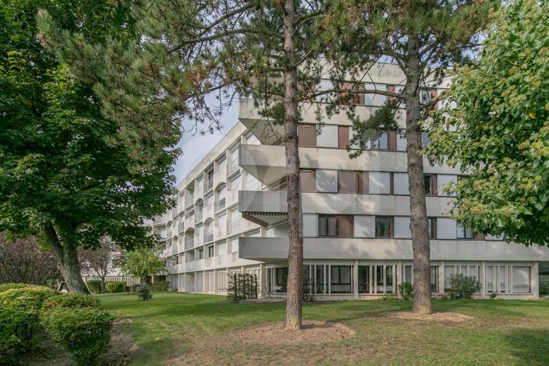 Appartement - 75 m² - 4 pièces