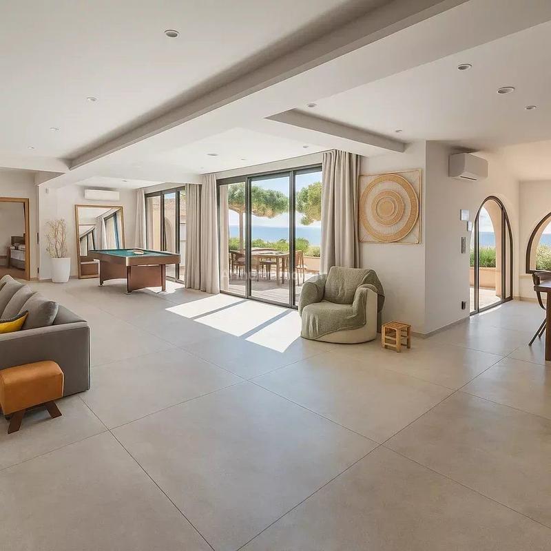 Maison - 259 m² - 10 pièces