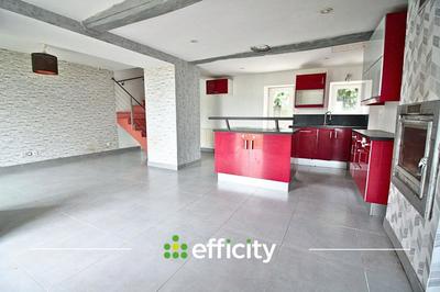 Maison - 90 m² - 5 pièces