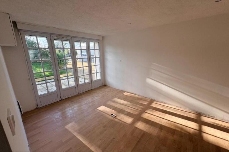 Maison - 113 m² - 9 pièces