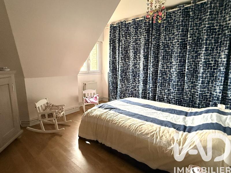 Maison - 168 m² - 7 pièces