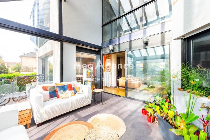 Maison - 260 m² - 7 pièces