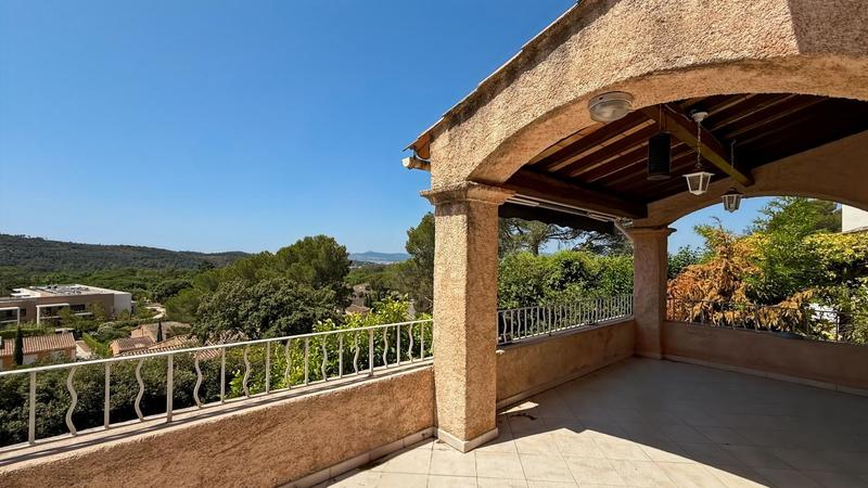 Maison - 114 m² - 5 pièces