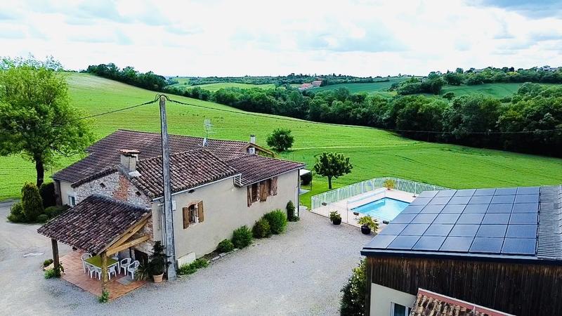 Propriété - 374 m² - 15 pièces