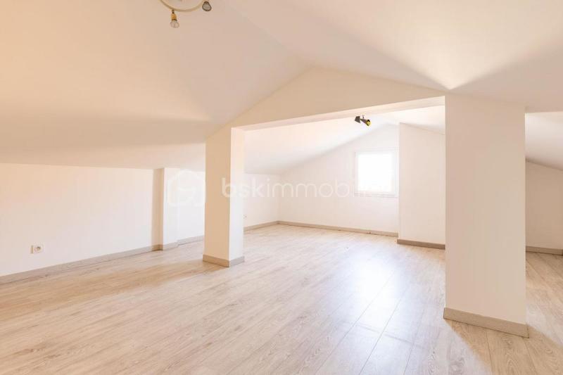 Maison - 156 m² - 5 pièces