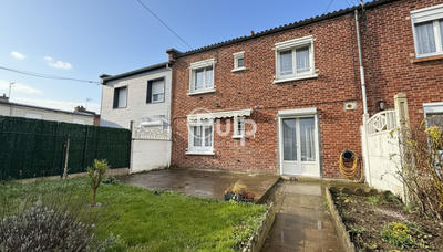 Maison - 90 m² - 5 pièces