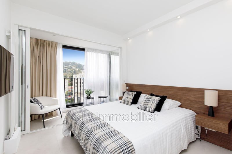 Appartement - 94 m² - 4 pièces