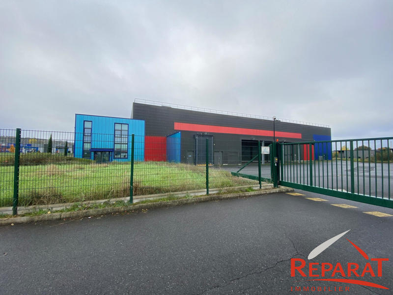 Local commercial - 4 174 m²