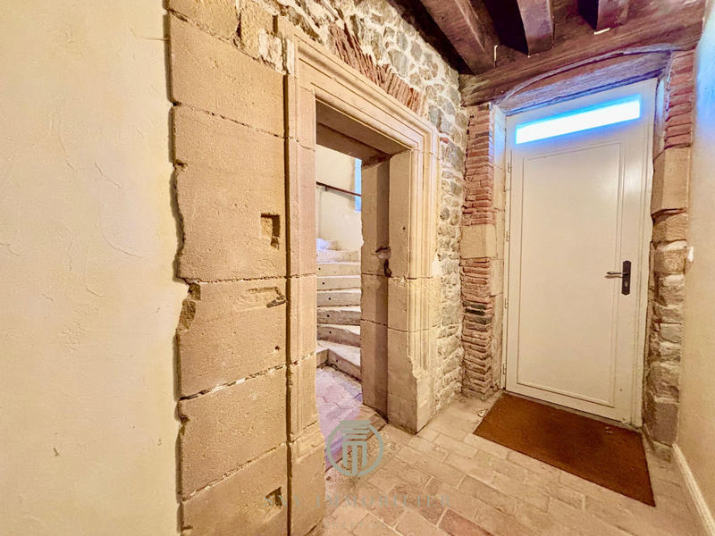 Maison - 275 m² - 5 pièces