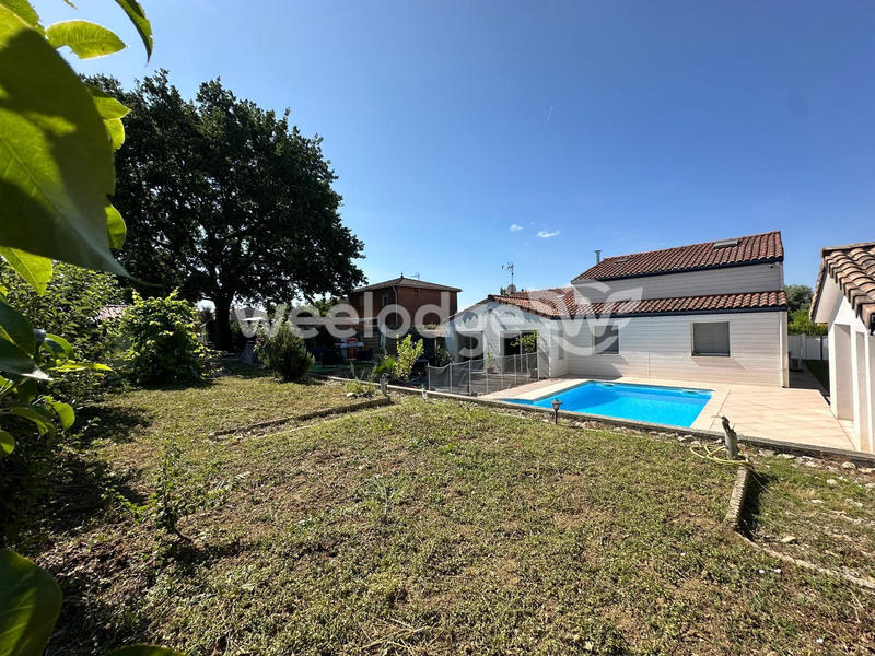 Maison - 184 m² - 7 pièces