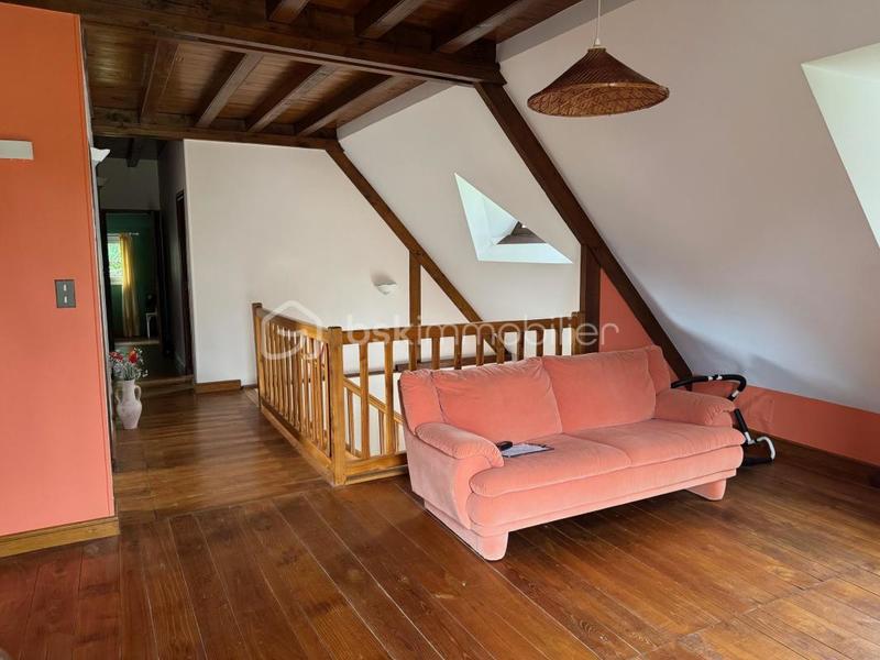 Maison traditionnelle - 159 m² - 6 pièces
