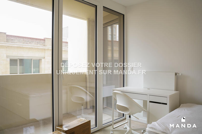 Chambre - 12 m² - 5 pièces