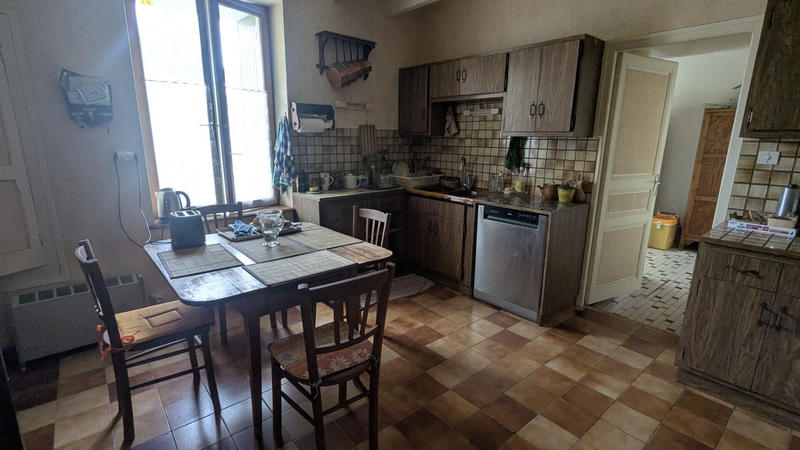 Maison - 205 m² - 8 pièces