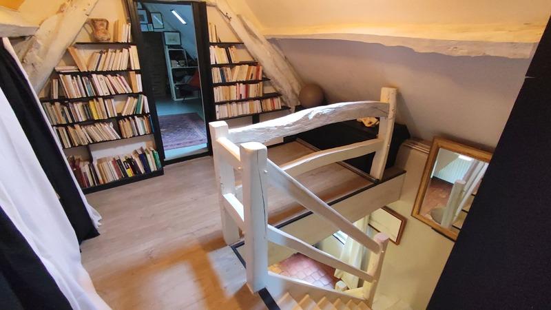 Maison - 212 m² - 10 pièces