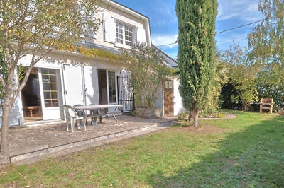 Maison - 122 m² - 6 pièces