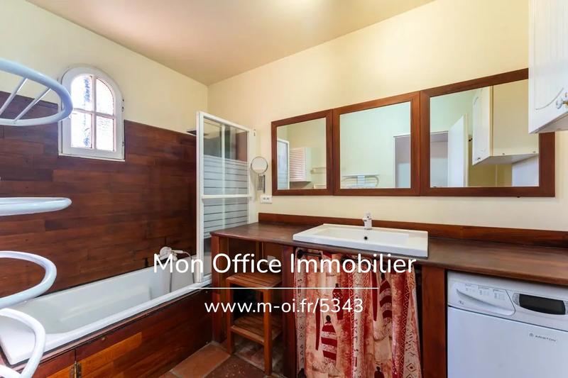 Maison - 188 m² - 8 pièces