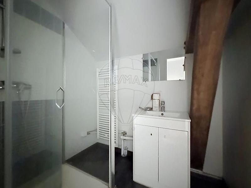 Immeuble - 530 m² - 32 pièces