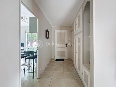 Maison - 107 m² - 6 pièces