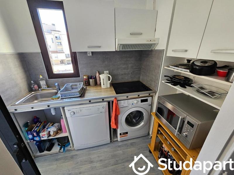 Chambre - 10 m² - 1 pièce