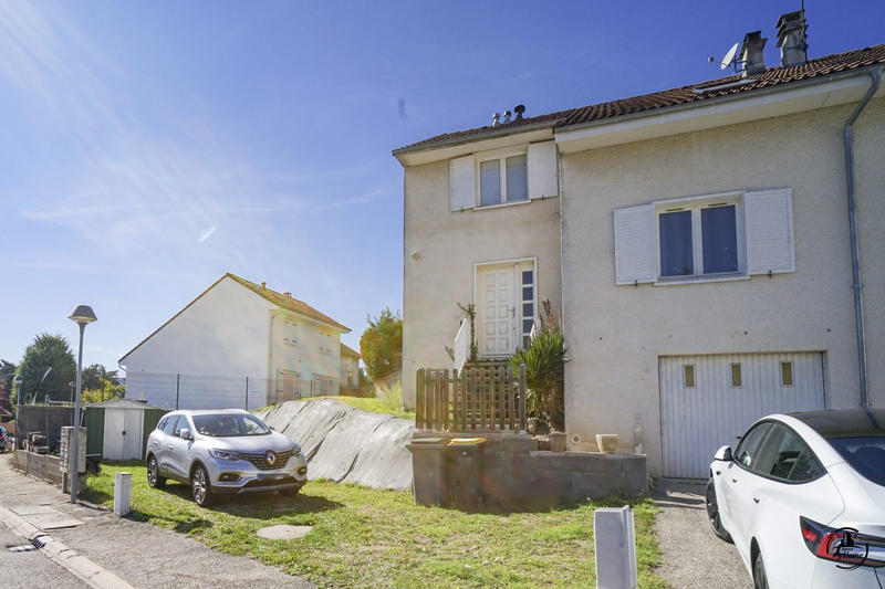 Maison - 88 m² - 5 pièces