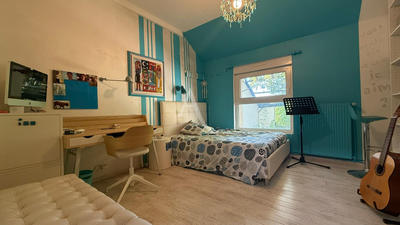 Maison - 204 m² - 6 pièces