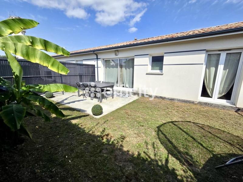 Maison - 65 m² - 3 pièces