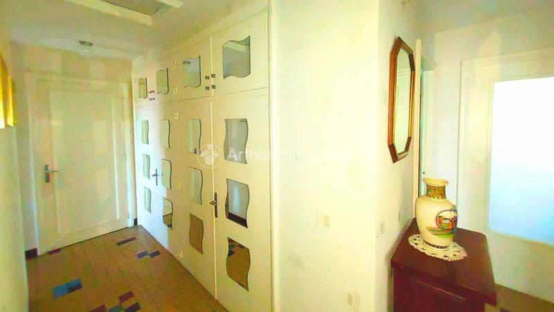 Appartement - 90 m² - 4 pièces