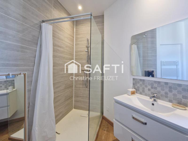 Appartement - 80 m² - 2 pièces