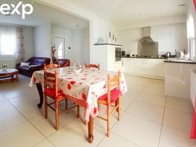 Maison - 120 m² - 4 pièces