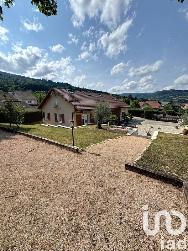 Maison - 186 m² - 6 pièces