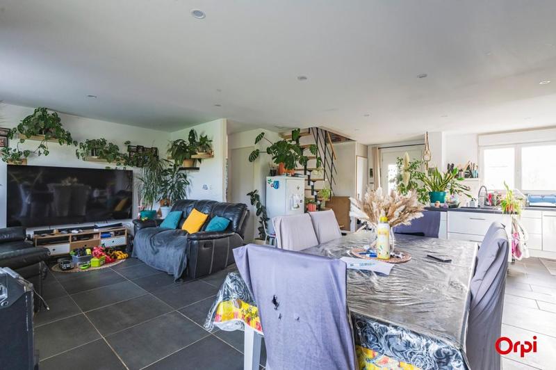 Maison - 110 m² - 5 pièces