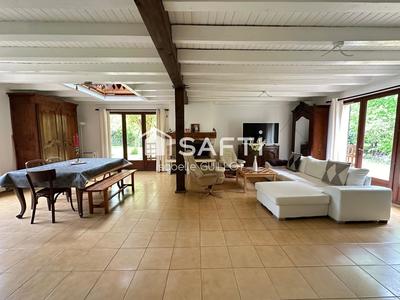 Maison - 160 m² - 7 pièces