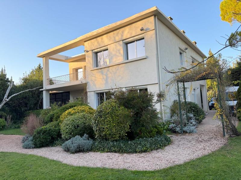 Villa - 196 m² - 7 pièces