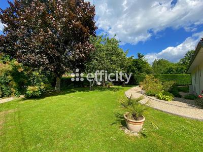 Maison - 160 m² - 6 pièces