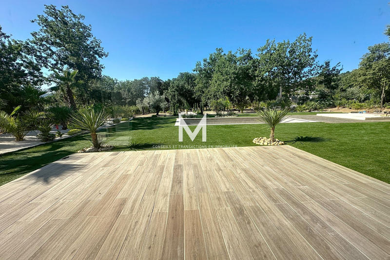 Maison - 190 m² - 6 pièces