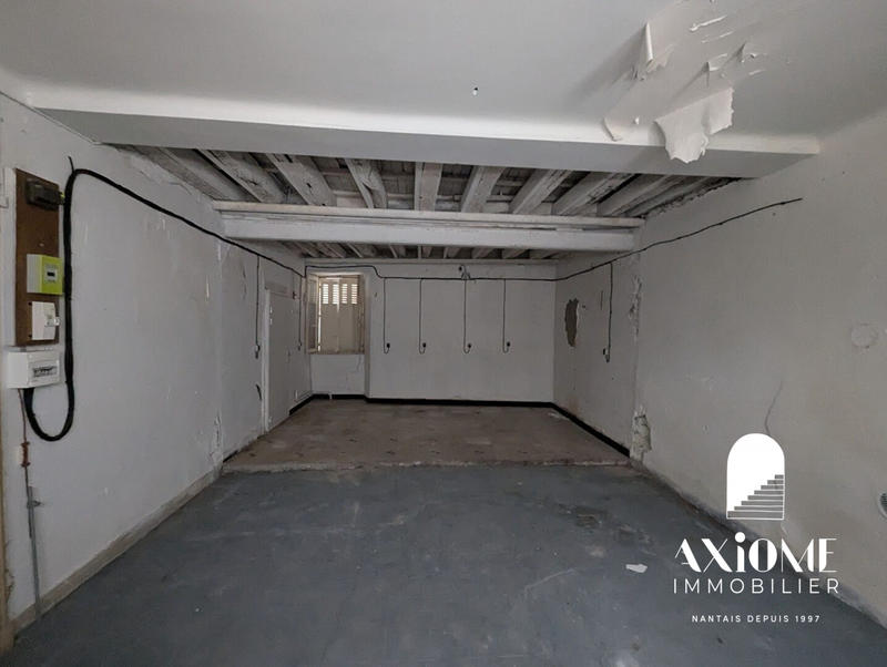 Parking / Garage - 10 m²