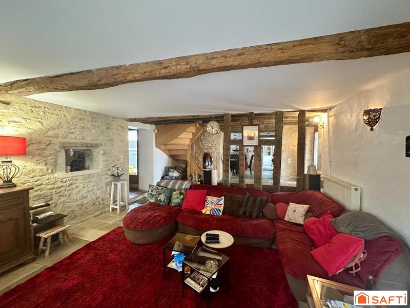 Maison - 228 m² - 7 pièces