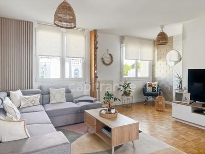 Appartement - 84 m² - 3 pièces