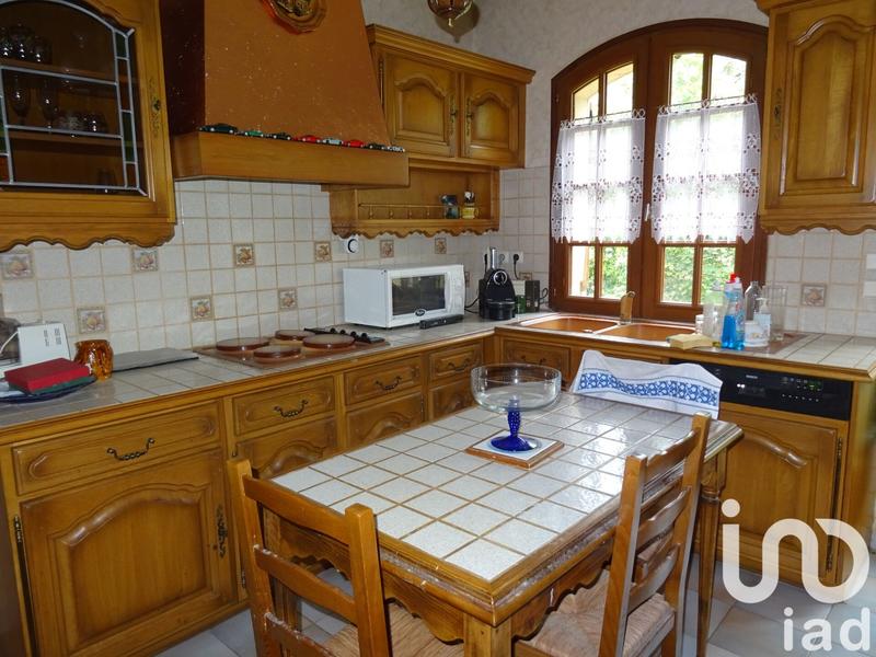 Maison - 205 m² - 9 pièces