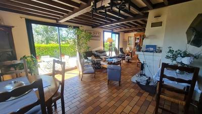 Maison - 144 m² - 6 pièces