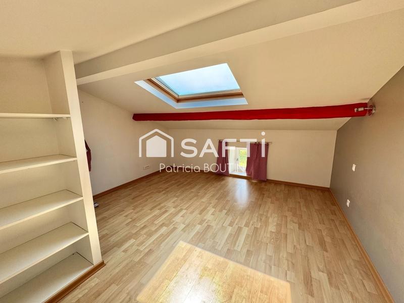 Maison - 205 m² - 8 pièces