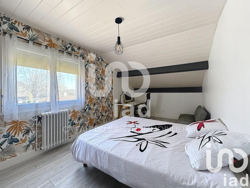 Maison - 200 m² - 8 pièces