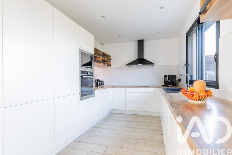 Maison - 113 m² - 6 pièces