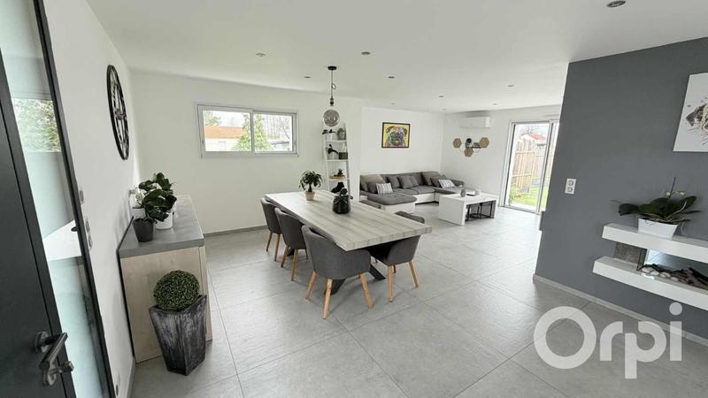 Maison de ville - 210 m² - 7 pièces