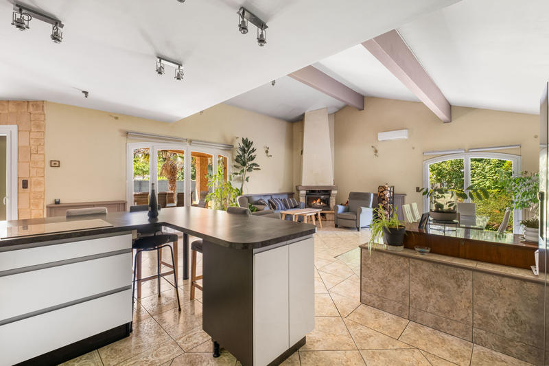 Maison - 146 m² - 5 pièces