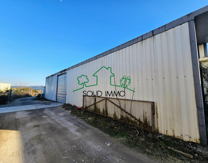 Local d'activités - 648 m²