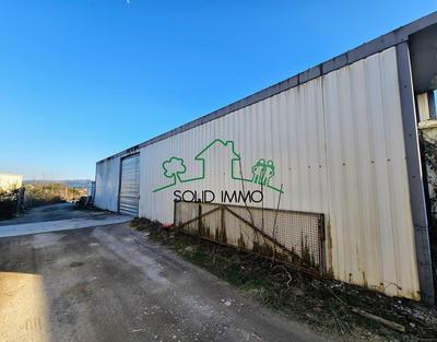 Local d'activités - 648 m²