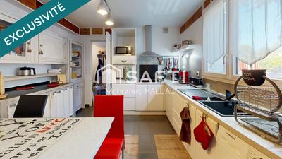 Maison - 140 m² - 6 pièces