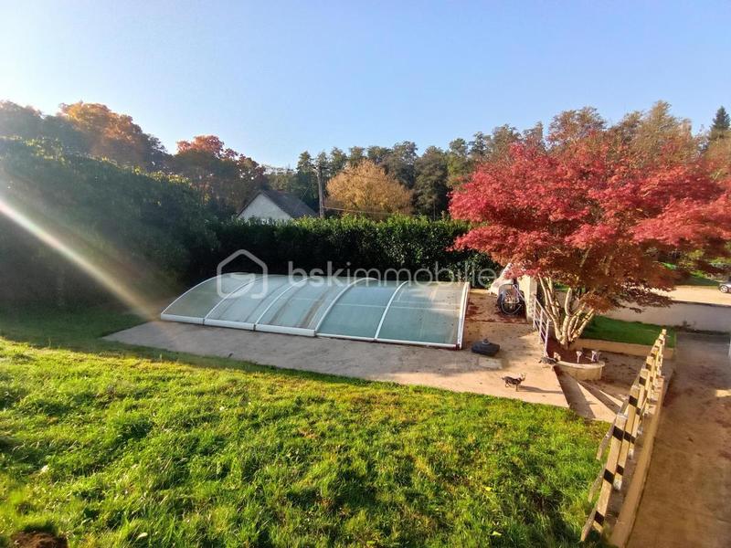 Maison - 230 m² - 6 pièces