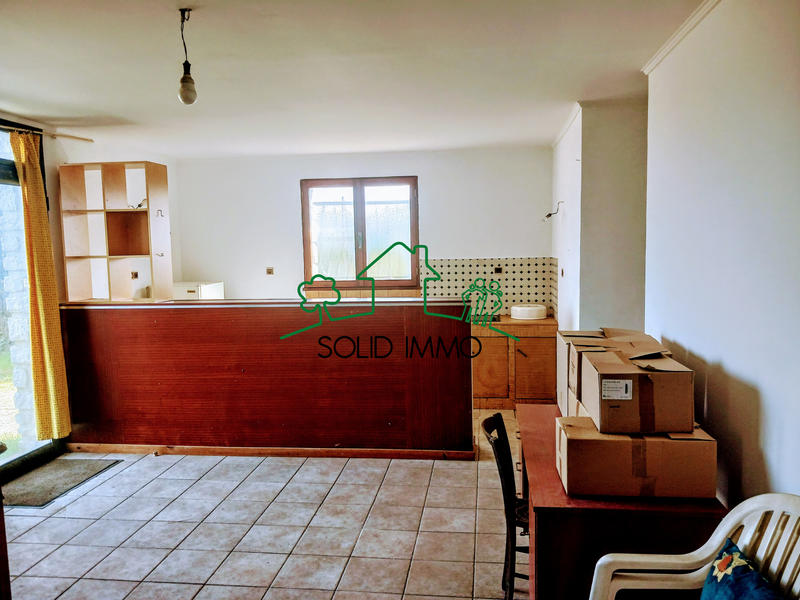 Maison - 185 m² - 9 pièces